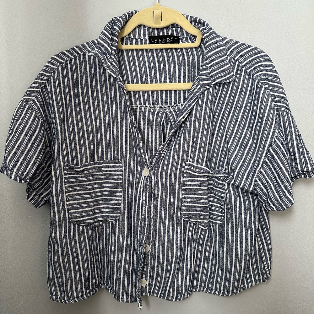 Crop linen blue and white striped top